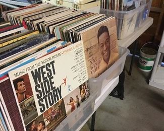 Un searched record collection. Mostly 40’s, 50’s, and 60’s. Not a rock and roll/blues set. 