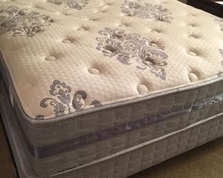Serta Queen mattress and box spring