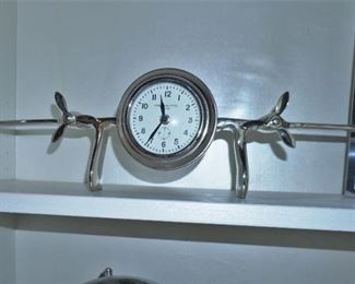 Airplane clock