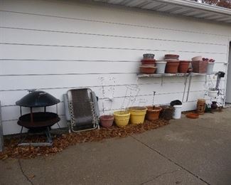 LOTS of pots and garden 