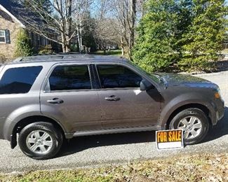 For Private Sale 2011 Mercury Mariner 4WD 85k Miles.msg