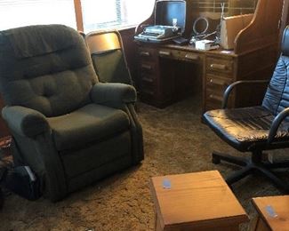 roll top desk and lift chair