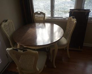 Dining set for 4
