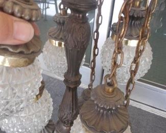 Ornate Victorian 9 light table lamp (no shade) 1 of the 8 globes is different and 1 is missing 