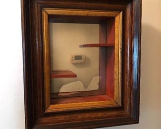 Shadow box frame