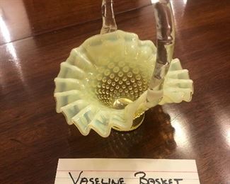 Vaseline glass basket