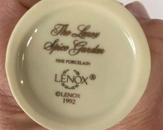 1992 Lenox Fine Spice Garden Complete Set of 24 Jars W/ Rack Excellent Condition		
