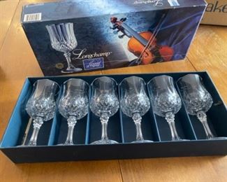 New Cristal D'Arques Longchamp 5 3/4 oz Lead Crystal Stemmed Wine Glasses 1 set of 2		
