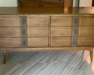 Mid Century Modern Bassett Furniture Mayan 6 drawer Long Dresser Walnut	30x60x19in	HxWxD

