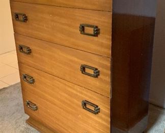 Vintage Hardwood 5 Drawer Dresser	49.5x34x20	HxWxD
