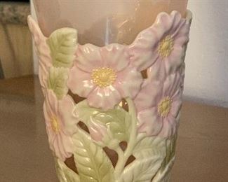 Lenox Pierced Wild Rose Vase		
