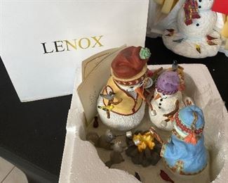 
Lenox Snowman Display ~CAMPFIRE FRIENDS ~ Lynn Bywaters - NEW IN BOX
