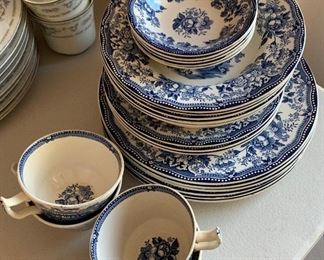 25+ piece royal staffordshire clarice cliff		
