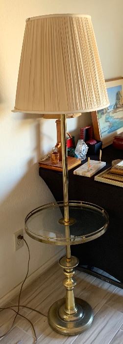 Brass Lamp w/Table		
