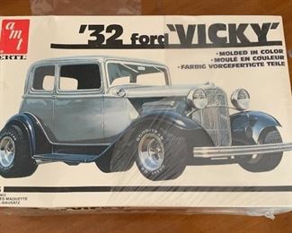 AMT 32 Ford Vicky Model