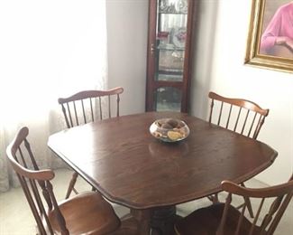 Maple Dining Table w/ Leaf & 4 Chairs