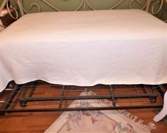 Pull-Out Trundle for Iron Day Bed