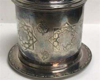 https://www.ebay.com/itm/114113096502 SM3033: SILVER OR SILVERPLATE? DECORATIVE DISH WITH ATTACHED LID AND PLATE
