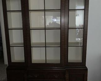 https://www.ebay.com/itm/123947781040	SM031: KITTINGER CHINA CABINET/BREAKFRONT 90 T X17 D X63 W IN Local Pickup $2500

