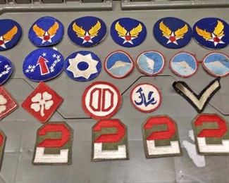 https://www.ebay.com/itm/114185493615 AB0213 LOT OF 23 VINTAGE MILITARY UNIFORM PATCHES Box 75 AB0213 $55
