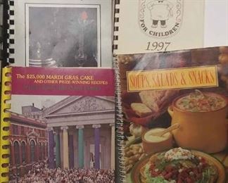 https://www.ebay.com/itm/124158328685 AB0227 LOT OF FIVE VINTAGE COOKBOOKS SOUPS, SALADS, SNACKS. 25K MARDI-GRAS CAKE REASURED RECIPIES CHEF'S CHARITY FOR CHILDREN BERRY-GOOD RECIPES BOX 76 $15