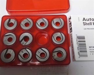 https://www.ebay.com/itm/124124638967 BOX020: LEE PRECISION INC AUTO-PRIME SHELL HOLDER SET SET OF ELEVEN $20
