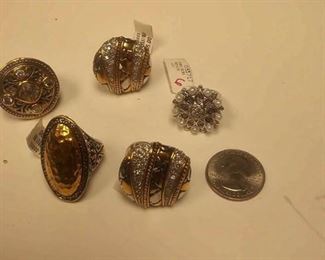 https://www.ebay.com/itm/124142926209 BOX074AJ COSTUME JEWELRY LOT OF FIVE WOMENS SIZE 6 RINGS $20
