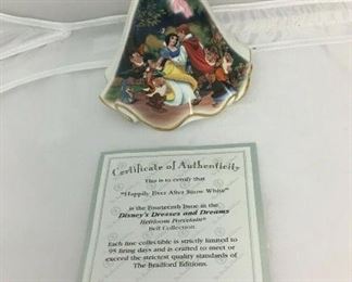 https://www.ebay.com/itm/114197324842 BR013: Disney "Happily Ever After Snow White" Bradford Exchange Editions Collect $40