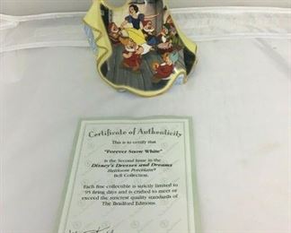 https://www.ebay.com/itm/114197324127 BR014: Disney "Forever Snow White" Bradford Exchange Editions Figurine 2nd Issue $40