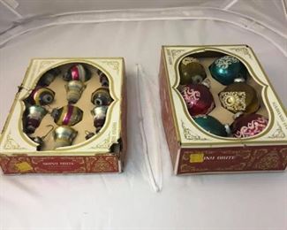 https://www.ebay.com/itm/124158724157 Br9002: Shiny Brite Christmas Ornaments $30