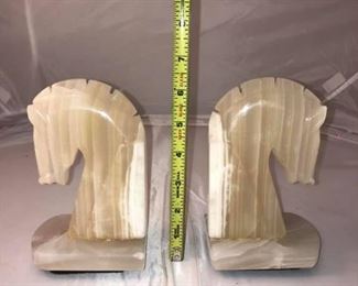 https://www.ebay.com/itm/124171636193 Br9008: Vintage Horse Head Book Ends $18