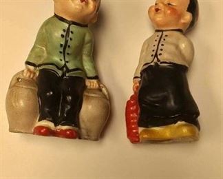https://www.ebay.com/itm/114197540082 BR4162004 VINTAGE CERAMIC BOY & GIRL SALT AND PEPPER SHAKERS MADE IN JAPAN BOX 75 BR4162004 $15