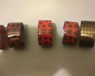 https://www.ebay.com/itm/124150466556 CJ0005 COSTUME JEWELRY LOT OF FIVE FLEUR-DE-LIS METAL CUFF BRACELETS RX BOX 4 CJ0005 $15