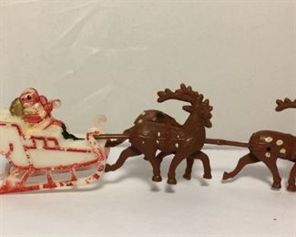 https://www.ebay.com/itm/124164828620 KB0126: Vintage Hard Plastic Santa in Sleigh with 3 Reindeer Made in Hong Kong $10