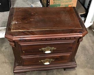 https://www.ebay.com/itm/124163176583 LAN9910 Modern Nightstand Local Pickup $40