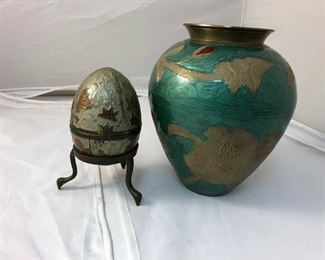 https://www.ebay.com/itm/124148926950 LAN9944: Pair of Enamel Items: Vase and Box Local Pickup $10