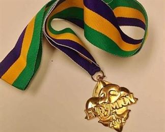 https://www.ebay.com/itm/124135580996 NNS010 2002 ENDYMION MEMBER MEDALLION WITH RIBBON $15