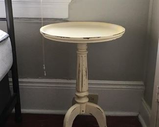 https://www.ebay.com/itm/114183809458 PA011: Wood Pedestal Table Local Pickup 18"x26" $ 45 Each