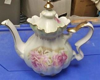 https://www.ebay.com/itm/124139655905 Rxb017 VINTAGE JAPANESE PORCELAIN PAINTED TEA POT MARKED HAND PAINTED NIPPON MADE PRE 1918 9 X 8 inch $25