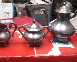 https://www.ebay.com/itm/114209915793 NL9999 THREE PIECE SILVER PLATE SET BY REED & BARTON. $15