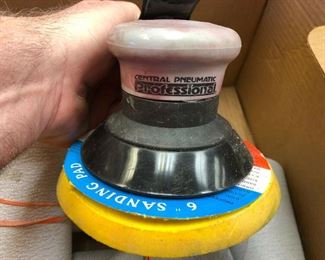 https://www.ebay.com/itm/114211366089 LAN9842 Pneumatic D-8 Sander and Sandpaper D-8 $30