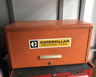 https://www.ebay.com/itm/114212312679 LAN9846: Caterpillar Metal Tool Box with Drawers Auction