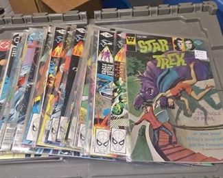 https://www.ebay.com/itm/124163871326 AB0261 VINTAGE LOT OF 28 STAR TREK COMIC BOOKS . MARVEL & DC BOX 77 AB0261 40