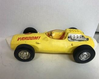 https://www.ebay.com/itm/124180725128	BU1007: 1963 V-RROM by Mattel Vintage Toy Sports Car Not Tested	 Auction 

