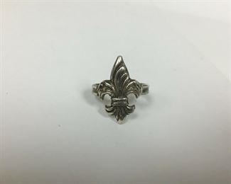 https://www.ebay.com/itm/124185088933	KB0153: Sterling Silver Fleur de Lis Ring size 8	 $20 	Buy-IT-Now
