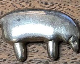 https://www.ebay.com/itm/124199966328	BU1044: Mignon Faget Animal Cracker Pendant Sterling Silver	 $75 	Buy-It-Now
