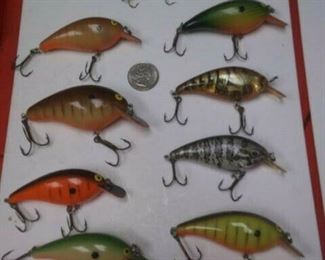 https://www.ebay.com/itm/124205238585	AB0390 USED VINTAGE FRESHWATER CRANK BAIT LOT #2 LOT CONTAINS 9 USED VINTAGE CRA	 Auction 