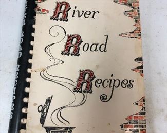https://www.ebay.com/itm/114245360989	LAN9879 Vintage River Road Recipes Cookbook	 $20.00 	Buy-It-Now

