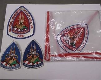 https://www.ebay.com/itm/114197537465	AB0277 VINTAGE LOT OF BOY SCOUTS OF AMERICA PATCHES & SCARF 1981 NATIONAL JAMBOREE SOUTH CENTRAL REGION BOX 70 AB0277	 $30.00 	OBO
