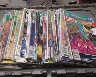 https://www.ebay.com/itm/124166179909	AB0288 DC COMICS LOT OF 54 BOOKS FEATURING GREEN LANTERN TITLES MORE BOX 77 AB0288	 $95 
